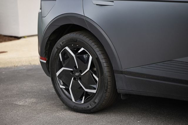 Used 2024 Shooting Star (Matte Gray) Hyundai SEL image 6