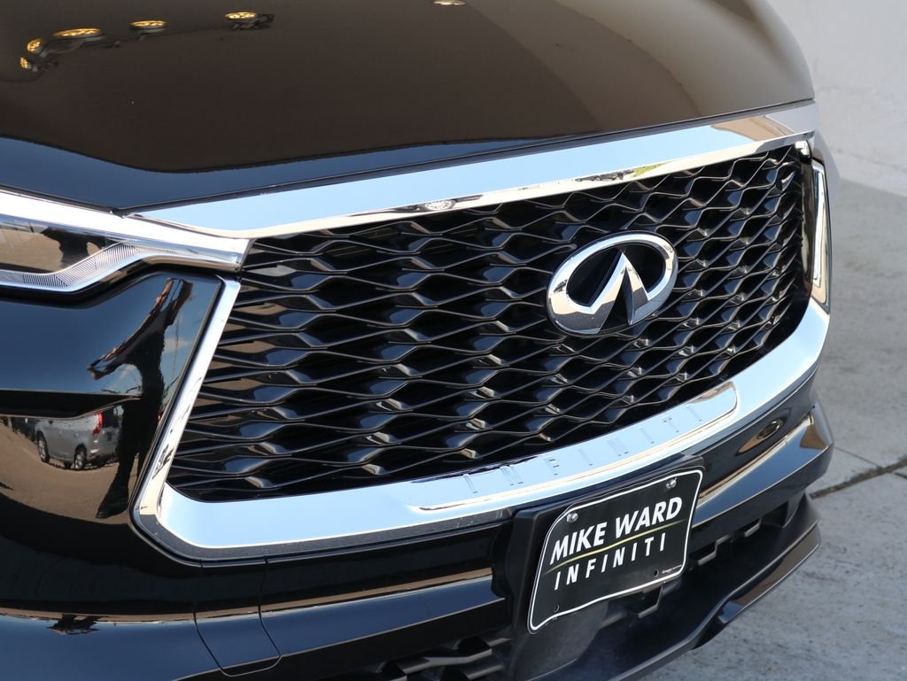 Certified Used 2025 Black INFINITI PURE image 61