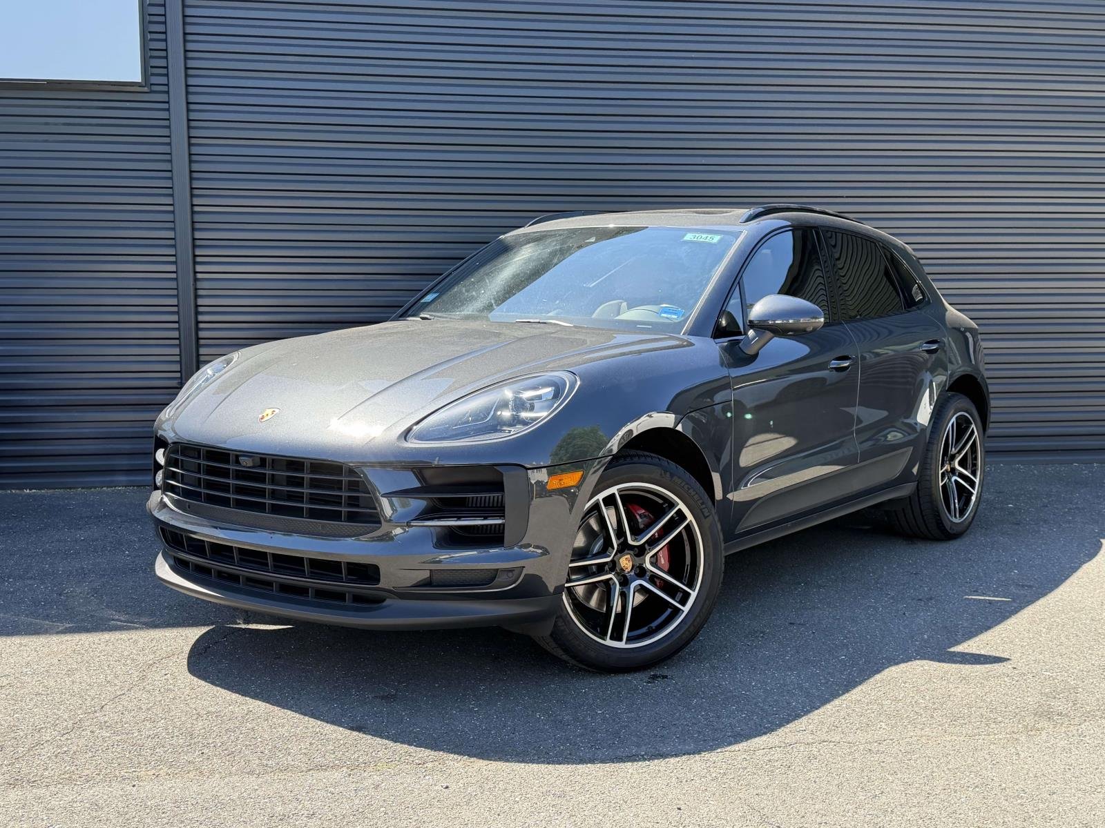 2021 Porsche Macan S's photo