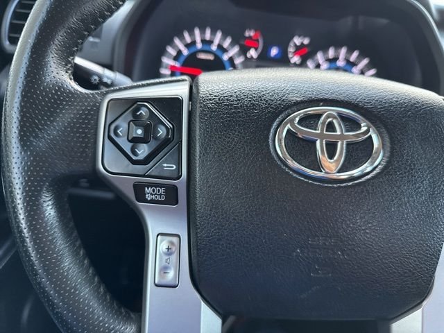Used 2016 Classic Silver Metallic Toyota SR5 4X4 image 41