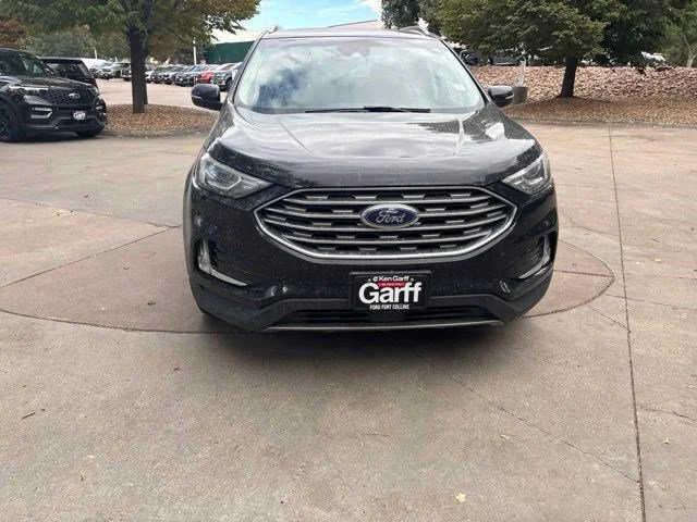 Used 2020 Blue Ford SEL image 8