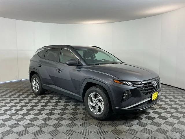 Used 2024 Titanium Gray Hyundai SEL image 3