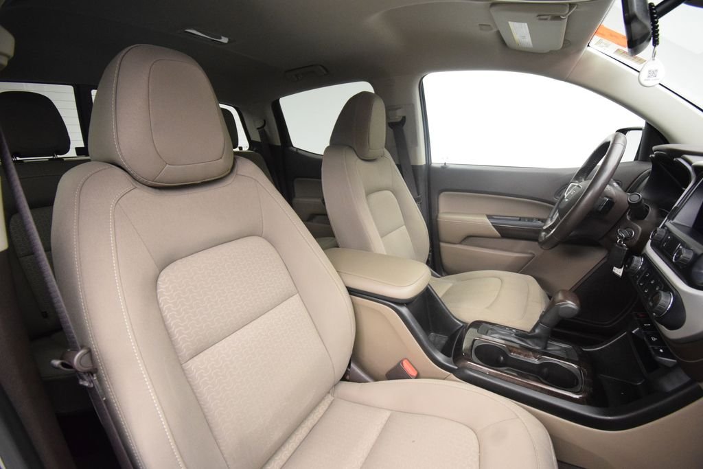 Used 2019 Smokey Quartz Metallic GMC SLE1 image 17
