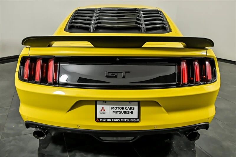 Used 2017 Triple Yellow Tri-Coat Ford GT image 8