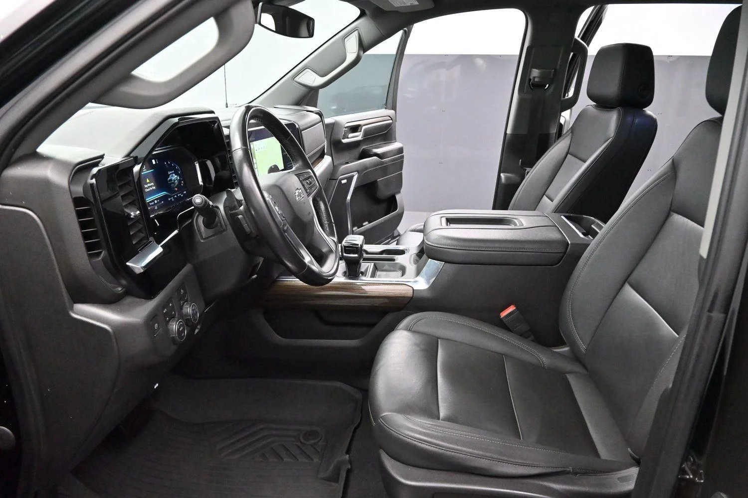 Used 2022 Black Chevrolet LT Trail Boss image 12