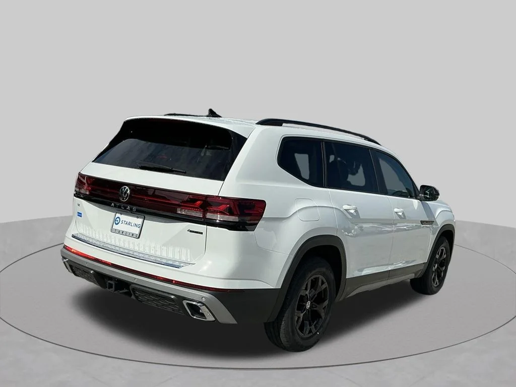 Used 2024 White Volkswagen 2.0T Peak Edition SE w/Technology image 9