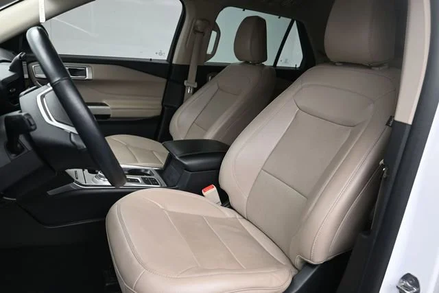 Used 2023 Oxford White Ford Limited image 10