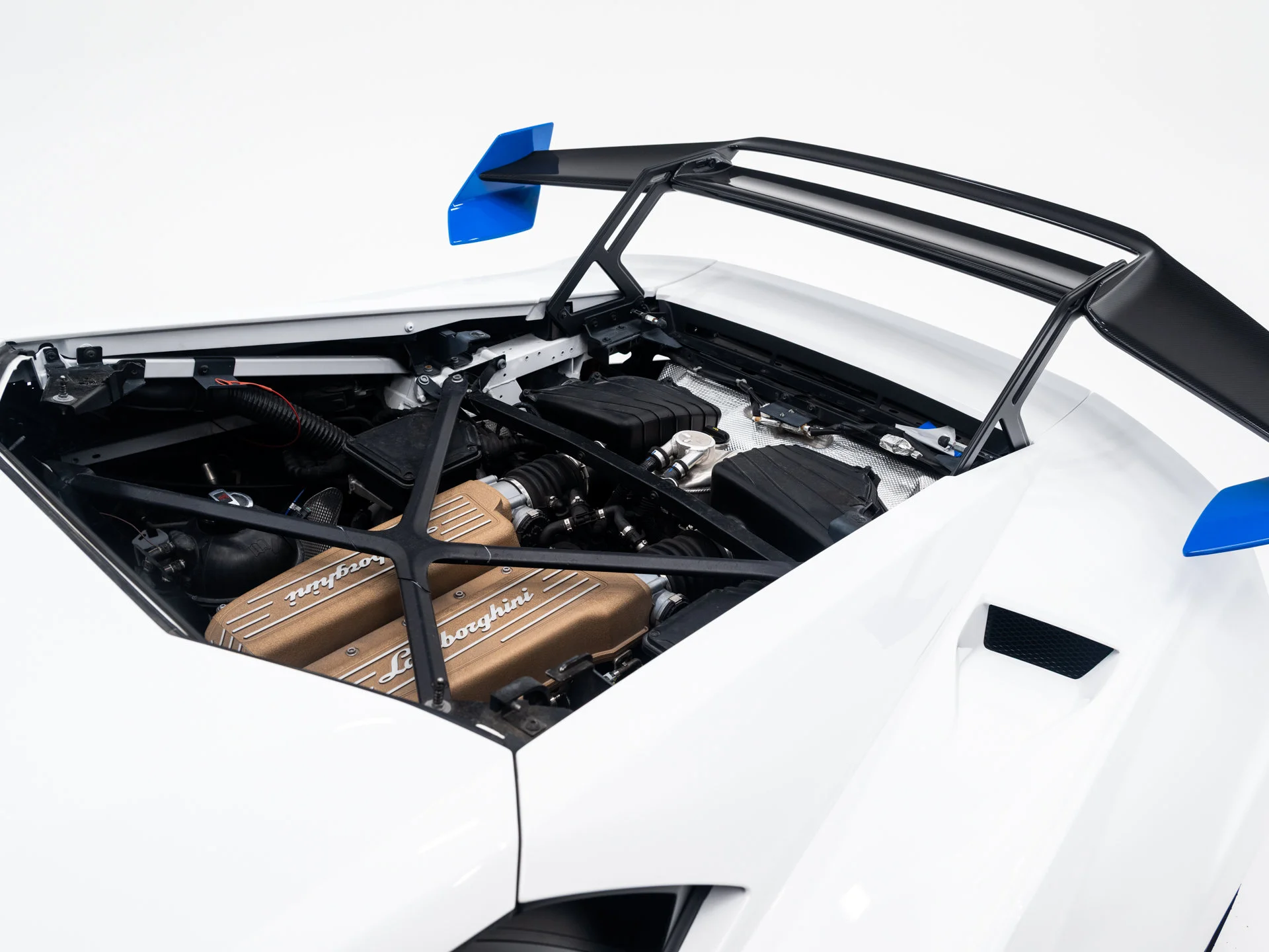 Used 2021 Bianco Asopo Metallic Lamborghini  image 57