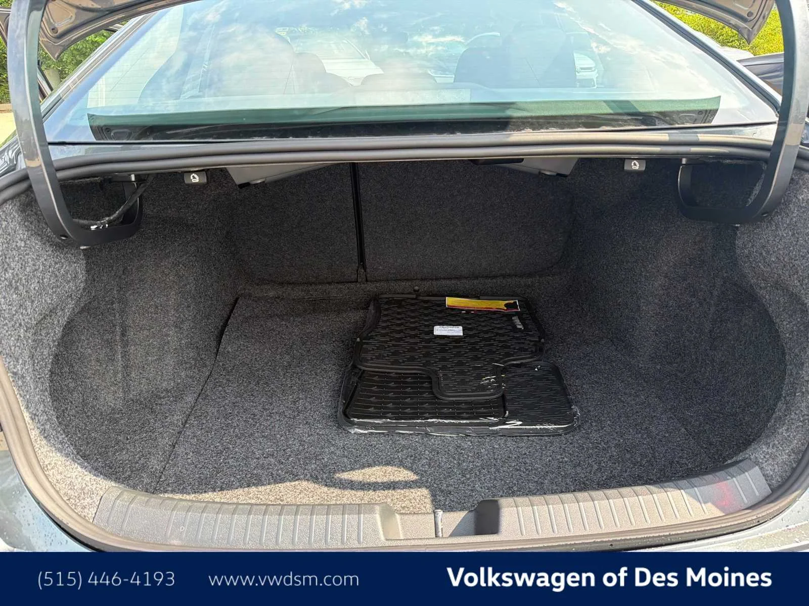 New 2026 Platinum Gray Metallic Volkswagen S image 18