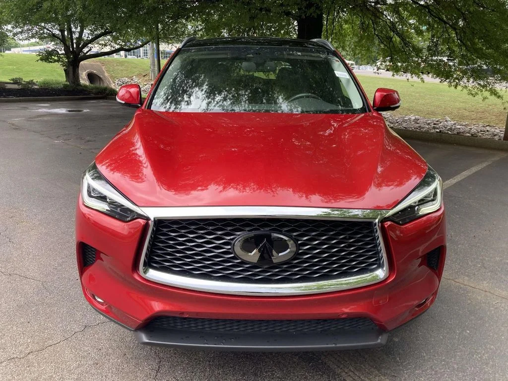 Used 2021 Red INFINITI Sensory image 6