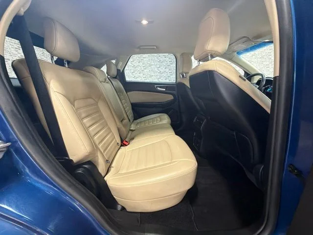 Used 2020 Atlas Blue Metallic Ford SEL image 12