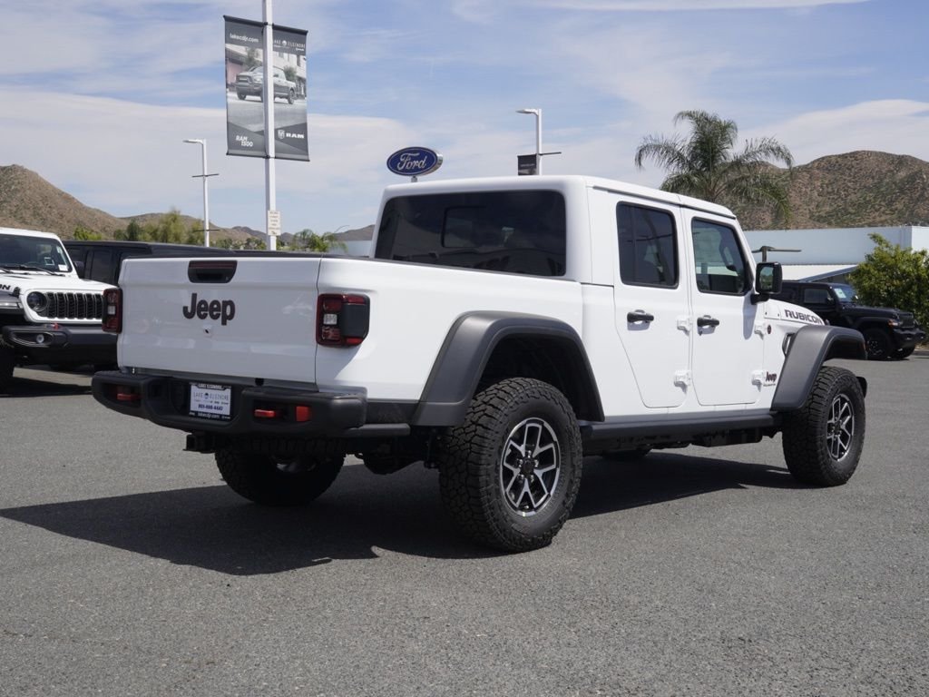 New 2026 Bright White Clear-Coat Exterior Paint Jeep Rubicon image 3