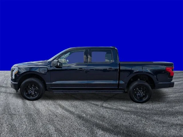 Certified Used 2025 Antimatter Blue Metallic Ford XLT image 7