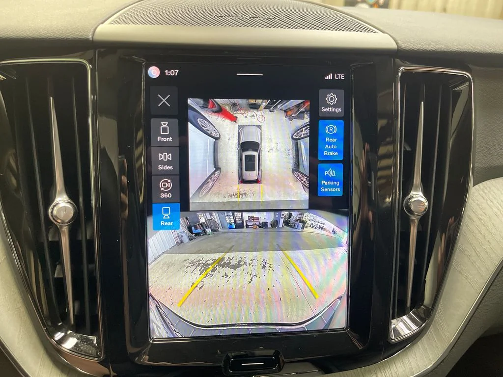 Certified Used 2025 Blue Volvo T8 Plus image 24
