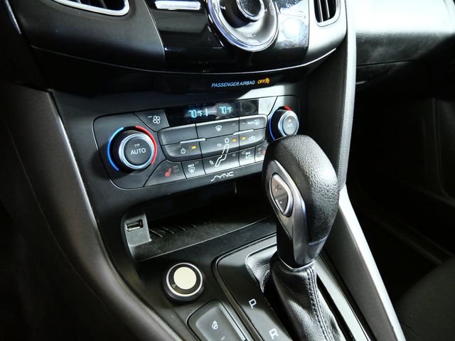 Used 2017 Blue Ford SEL image 21