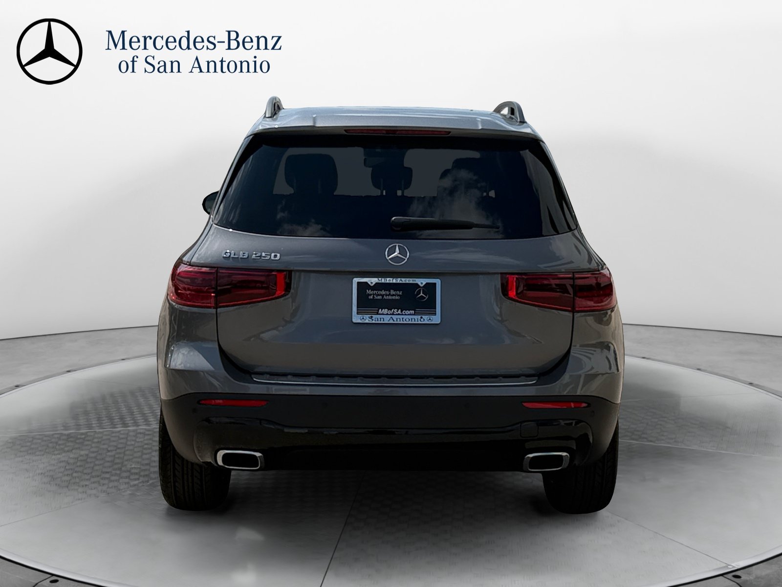 New 2026 Mountain Grey Metallic Mercedes-Benz GLB 250 image 31
