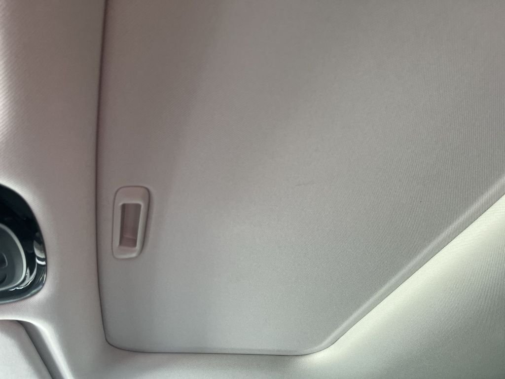 Used 2020 White Hyundai SEL image 21