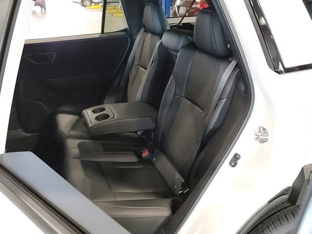 New 2026 CRYSTAL WHITE PEARL Subaru Premium image 8