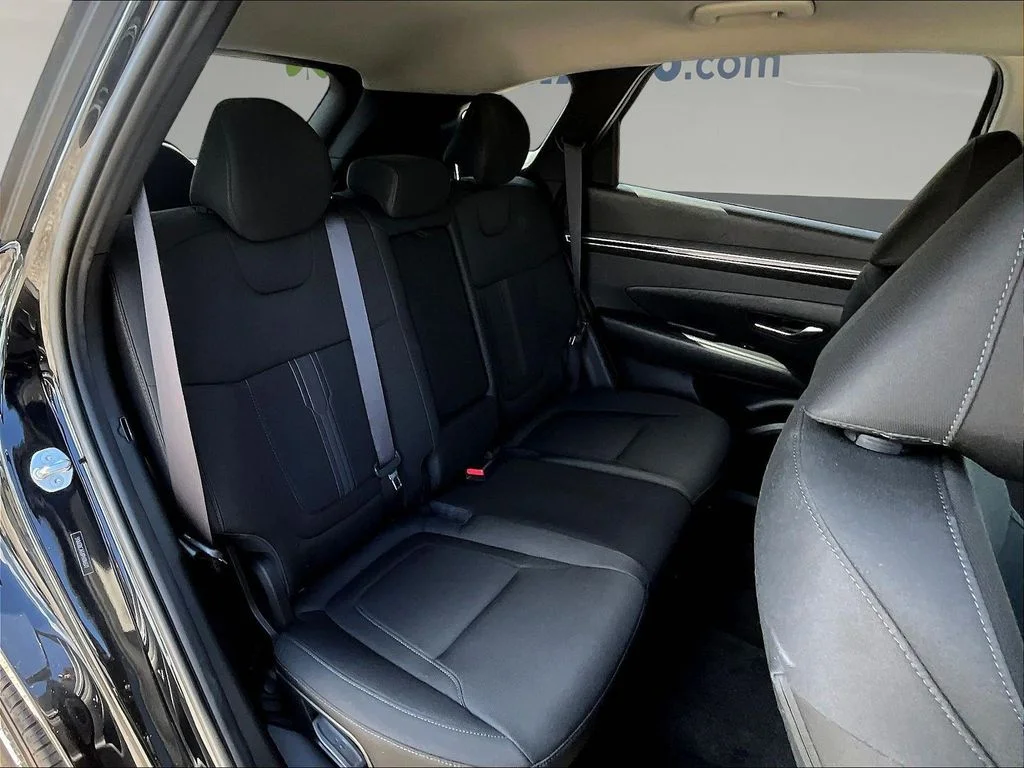 Used 2023 Black Hyundai SEL image 28