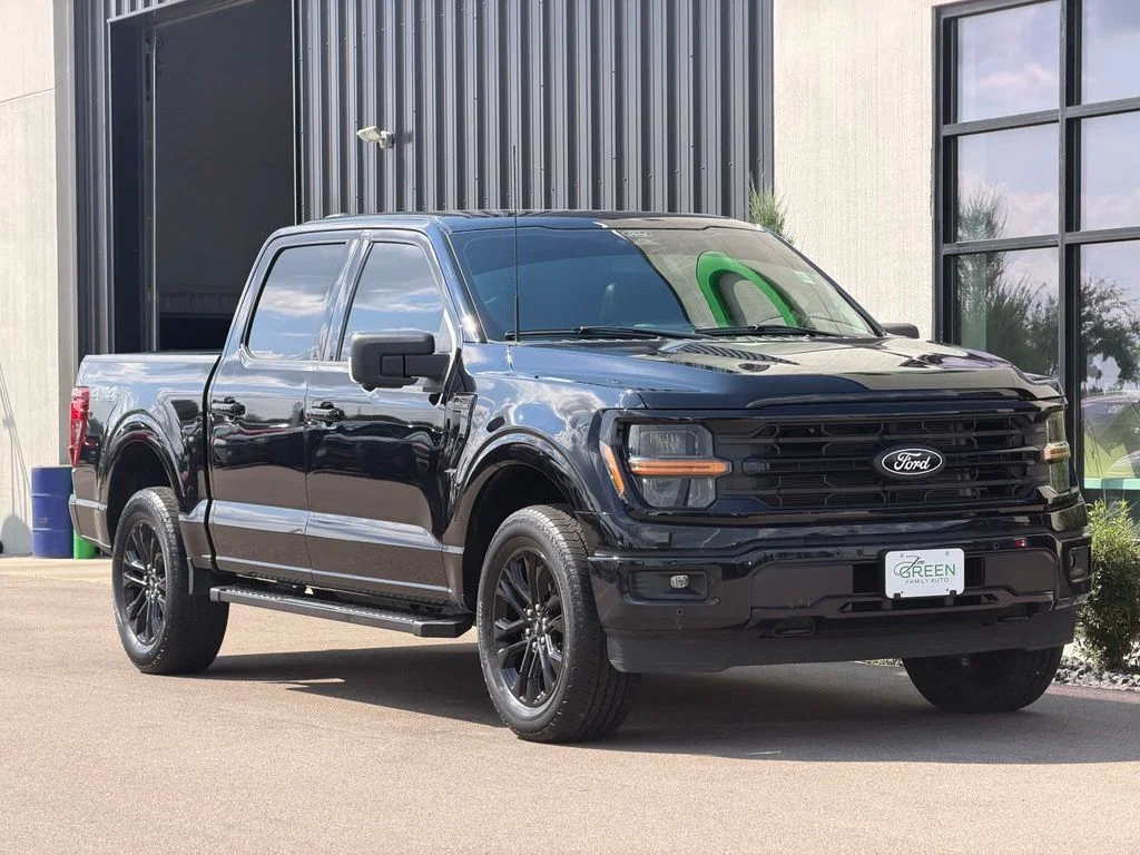 Used 2024 Black Ford XLT image 4