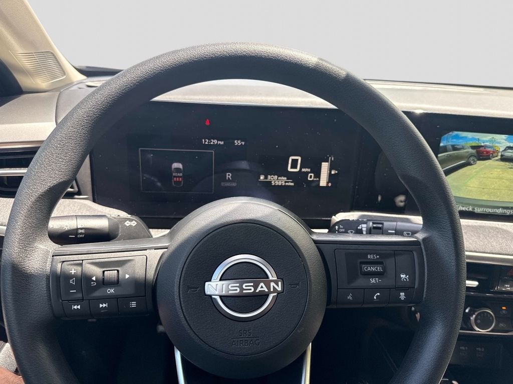 Used 2025 Gray Nissan SV image 27