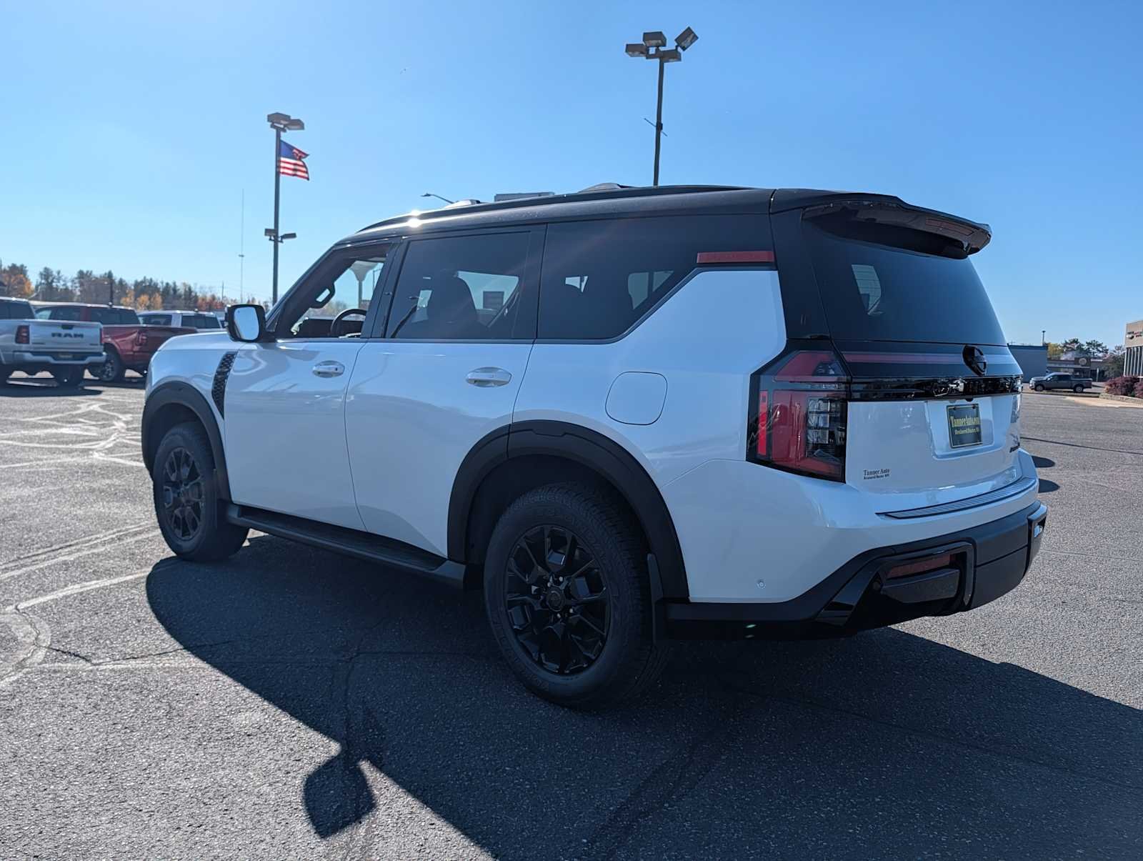 New 2026 Aspen White TriCoat / Super Black Two-tone Nissan PRO-4X® image 5