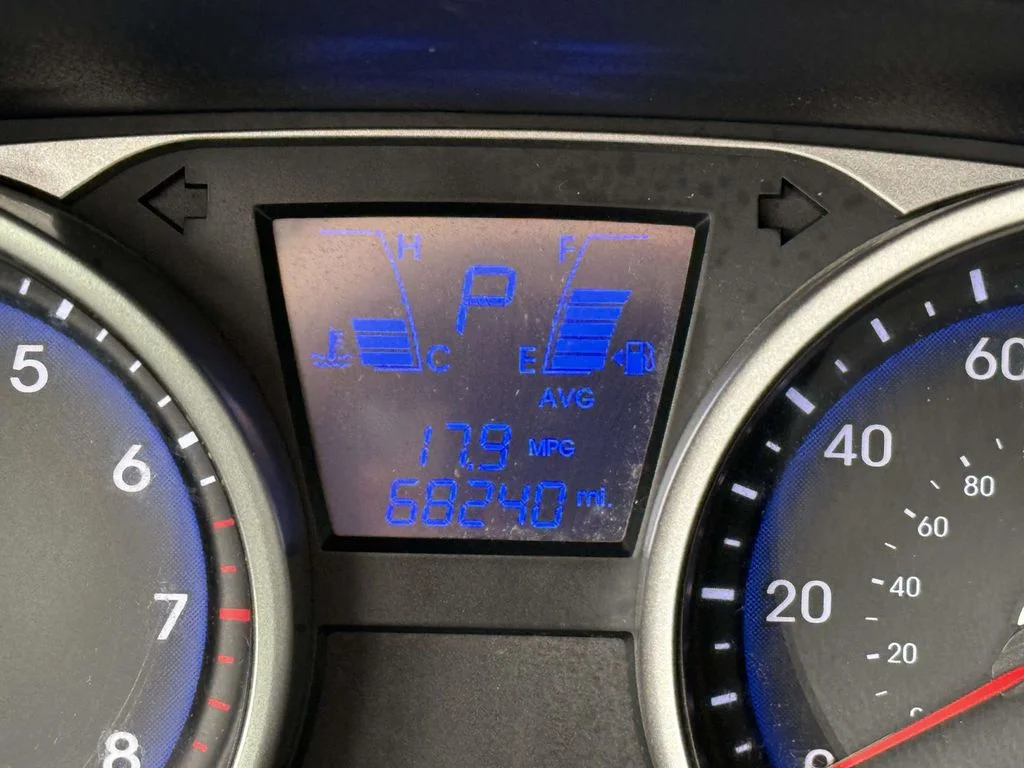 Used 2012 Silver Hyundai Limited image 27