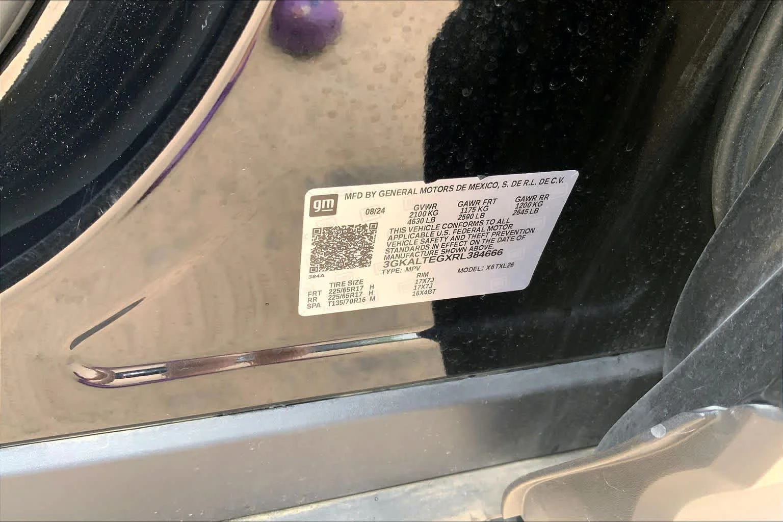 Certified Used 2024 Ebony Twilight Metallic GMC SLE image 34