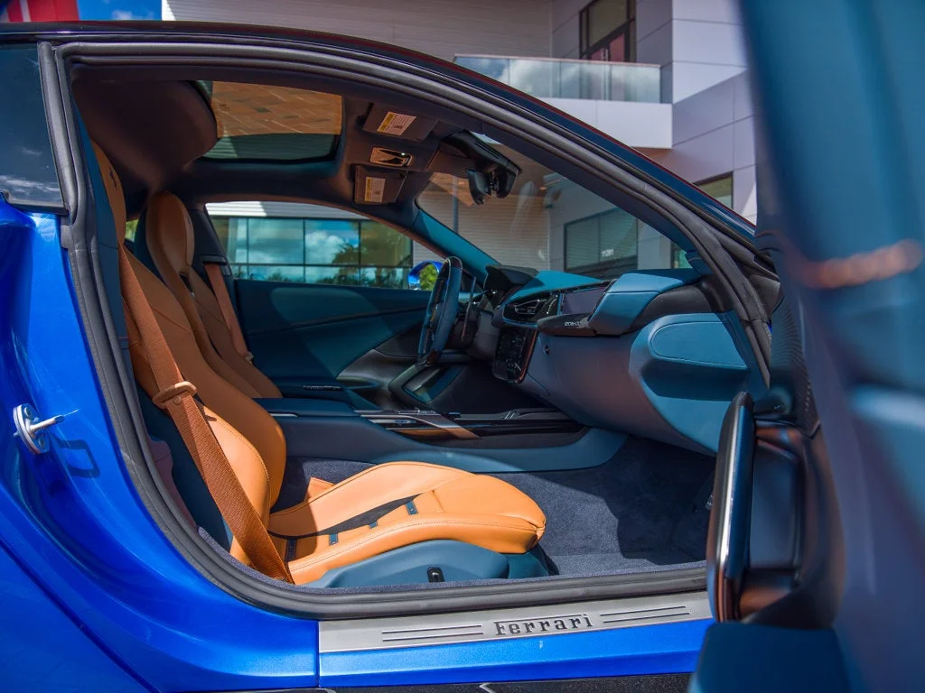 Certified Used 2025 Blu Corsa Ferrari Base image 27