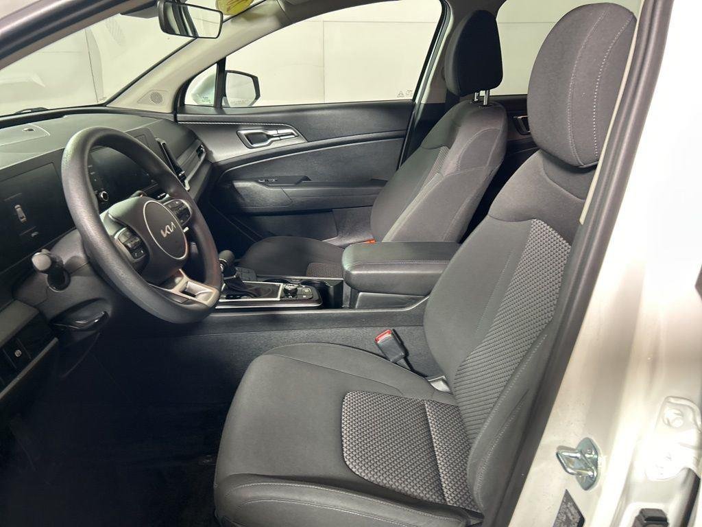 Used 2023 Snow White Pearl Kia LX image 14
