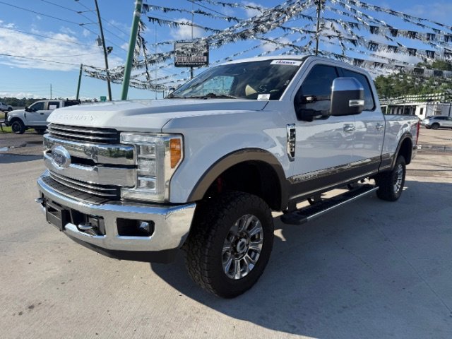 2017 Ford F-250 Lariat 4x4 Crew Cab 6-3/4' Box's photo