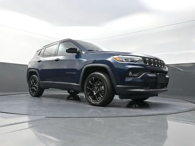 New 2026 Fathom Blue Pearl-Coat Exterior Paint Jeep Latitude image 19