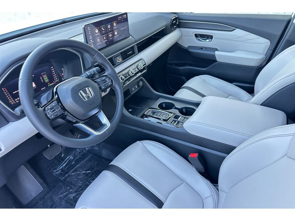 New 2026 Platinum White Pearl Honda Touring image 11