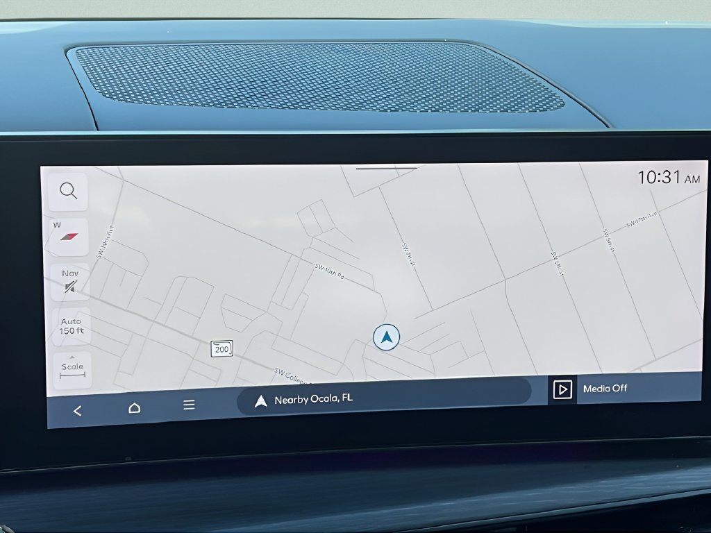 Used 2024  Hyundai Limited image 19
