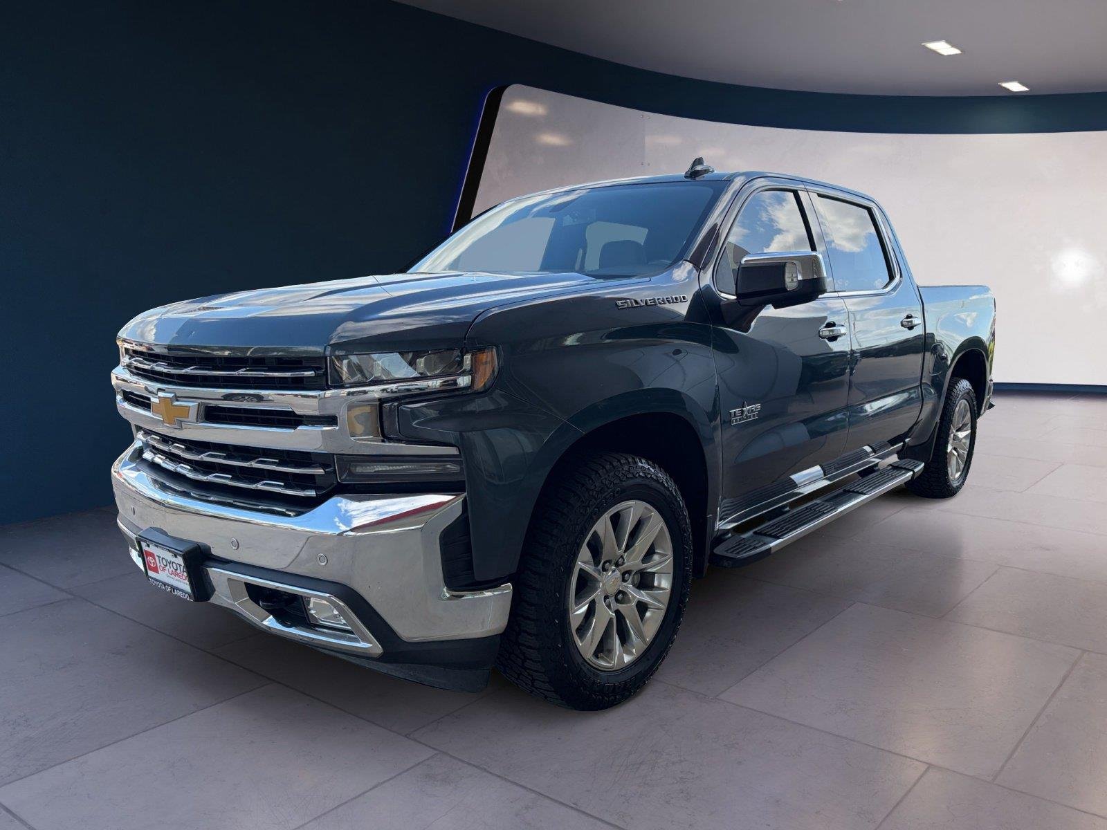 Used 2020 Shadow Gray Metallic Chevrolet LTZ image 1