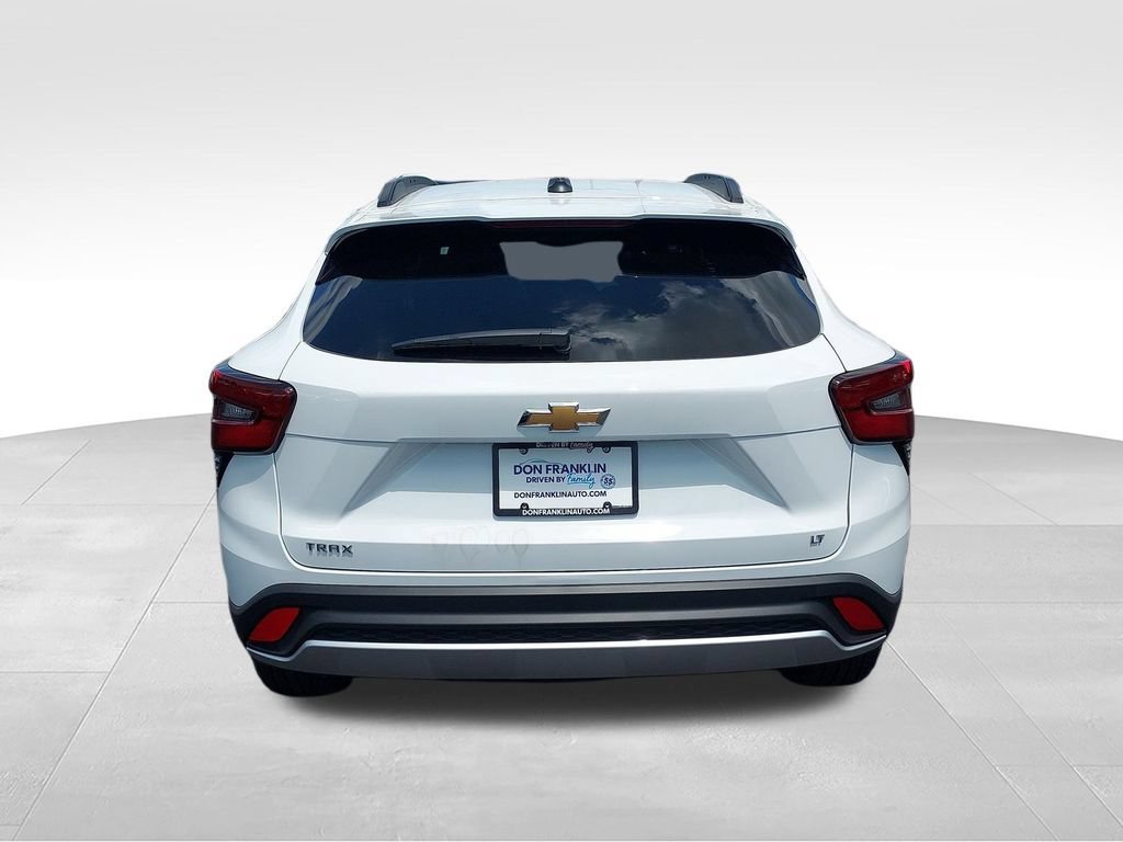 2026 Chevrolet Trax LT - Photo 4