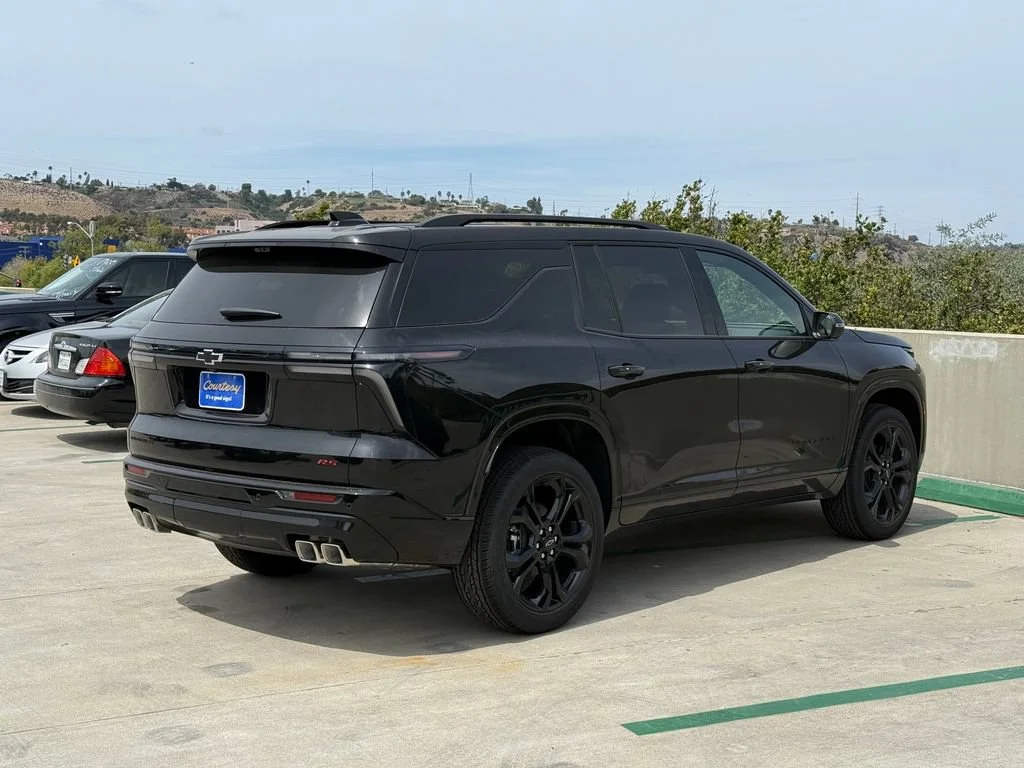 2027 Chevrolet Traverse RS - Photo 6