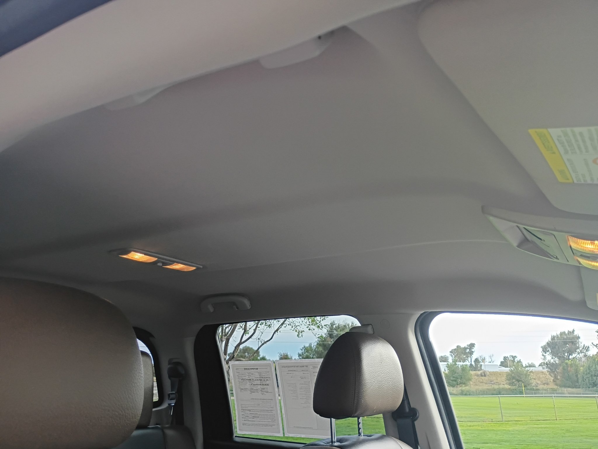Used 2017 Pearl White Nissan Platinum Reserve image 12