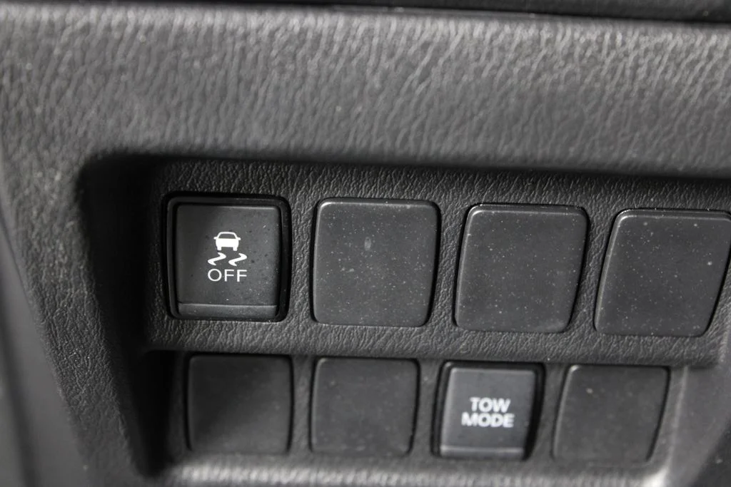 2020 Nissan Pathfinder S - Photo 24