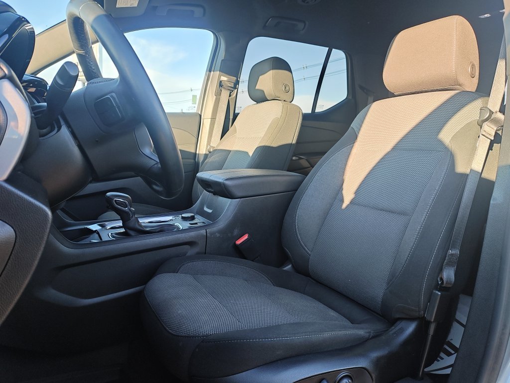 Used 2023 Gray Chevrolet LT image 13