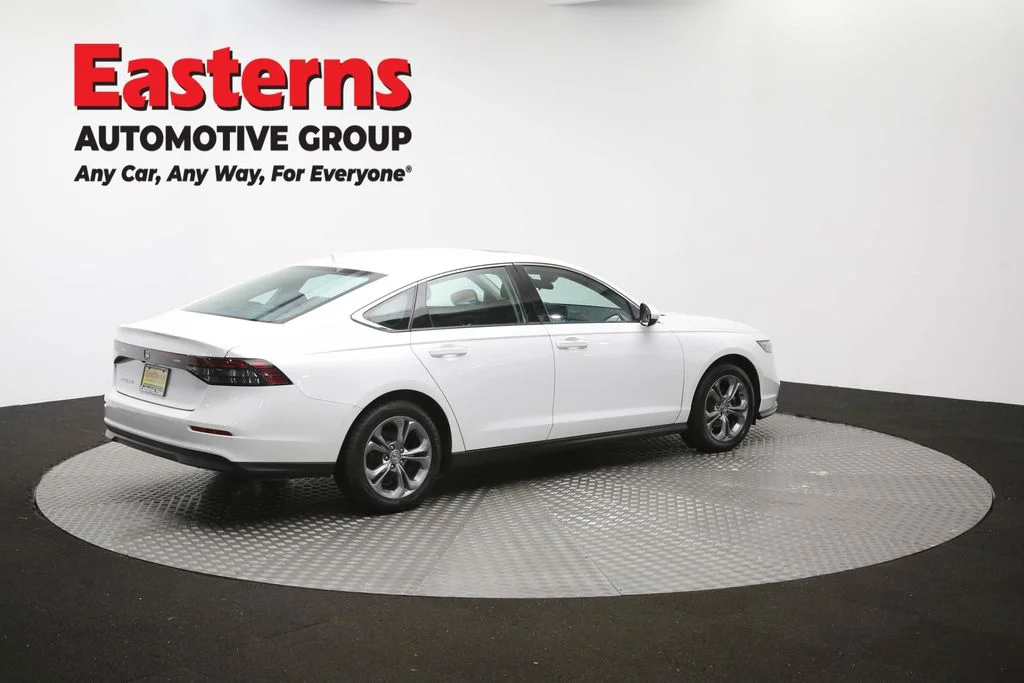 Used 2023 White Honda EX image 44