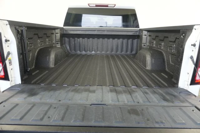 Used 2021 Summit White GMC Elevation image 9
