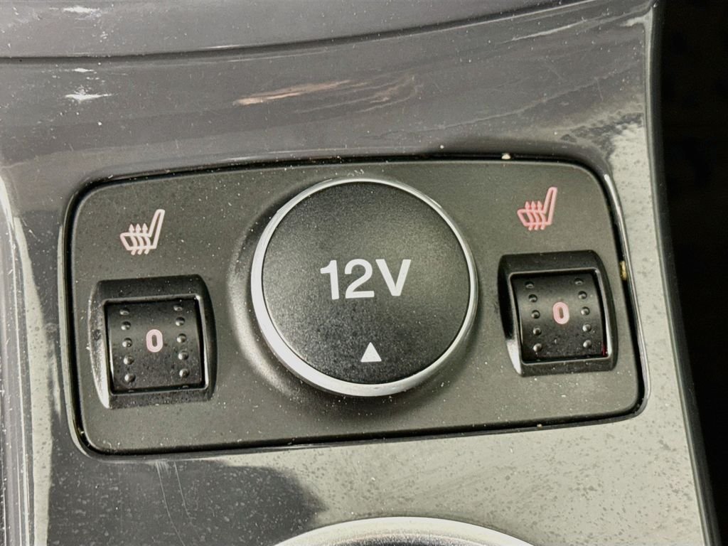 Used 2013 Silver Ford Titanium image 21