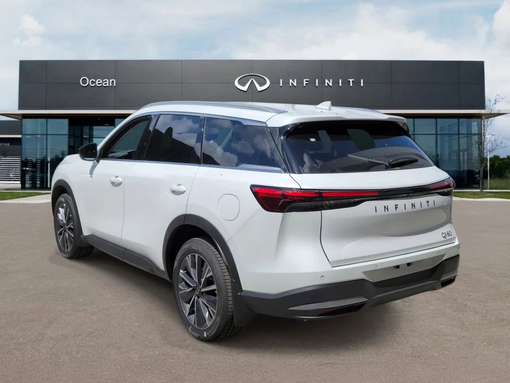 New 2027 White INFINITI LUXE image 4