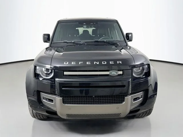 Certified Used 2024 Black Land Rover X-Dynamic SE image 2