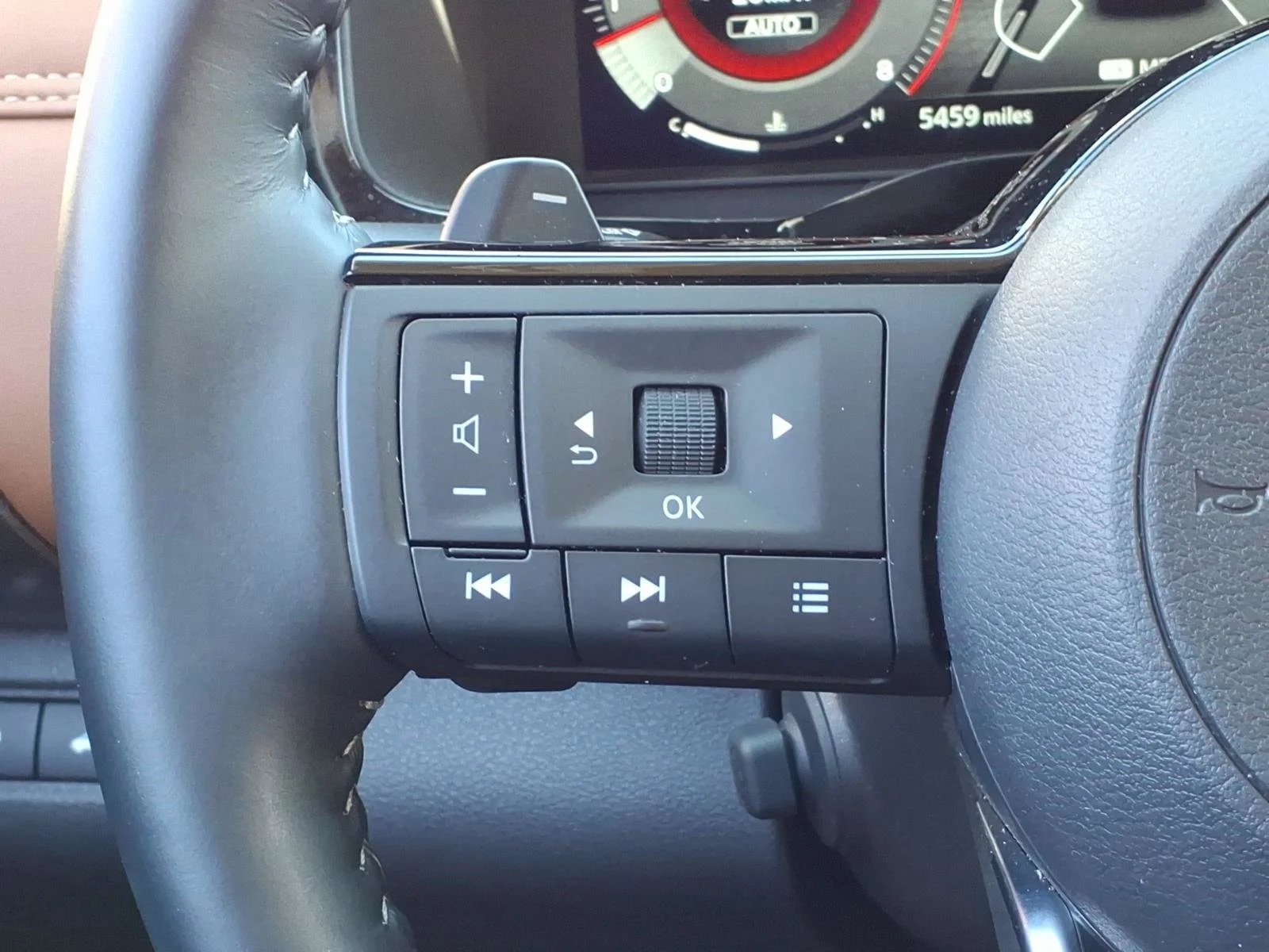 Certified Used 2025 Baja Storm Nissan Platinum image 30