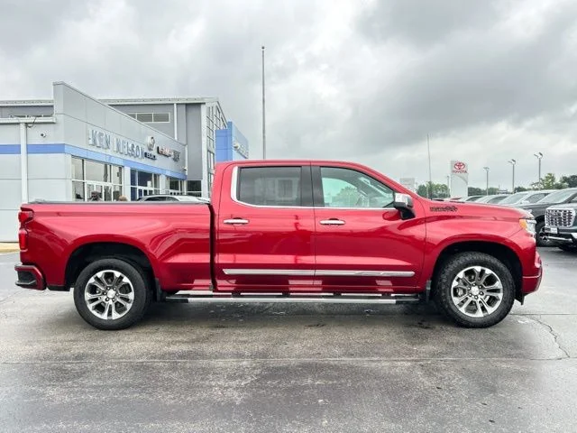 Used 2024 Red Chevrolet High Country image 12