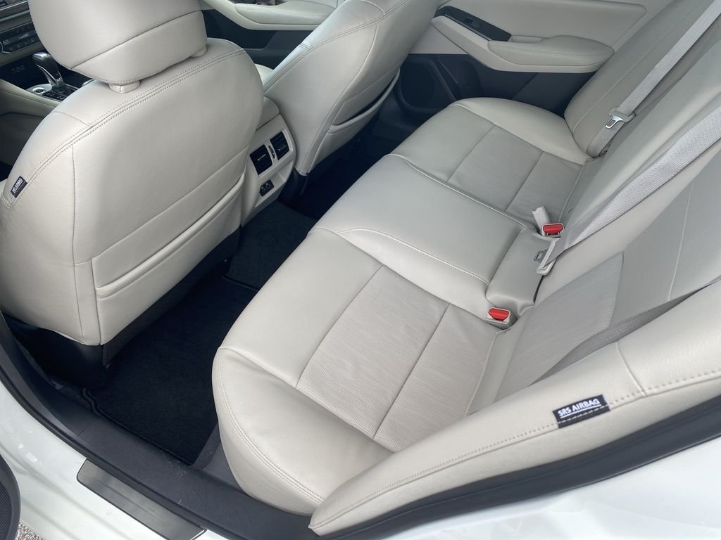 Used 2022 Pearl White Tricoat Nissan 2.5 SL image 27
