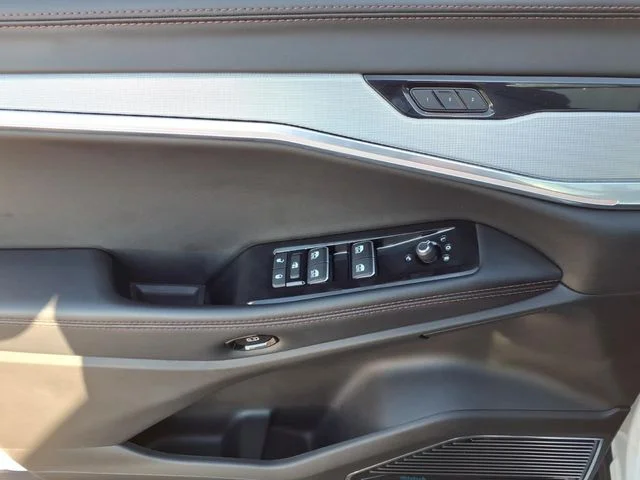 2024 Jeep Wagoneer S Launch Edition - Photo 9