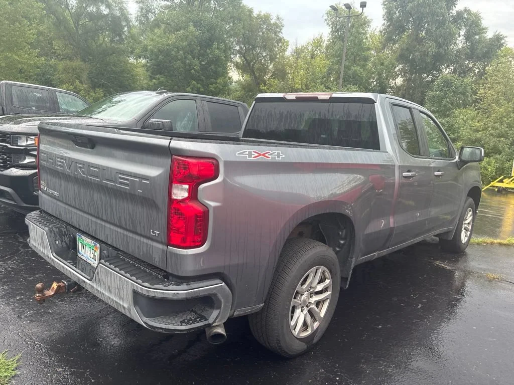 Used 2019 SATIN STEEL METALLIC Chevrolet LT image 5